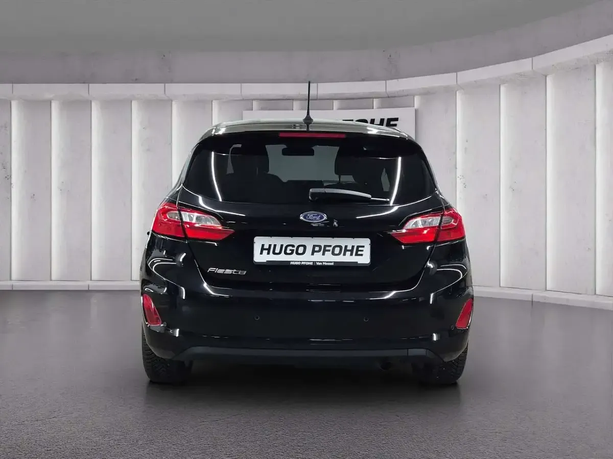 Gebraucht Ford Fiesta Titanium 101 PS (74 kW) 2022 Schwarz Kleinwagen