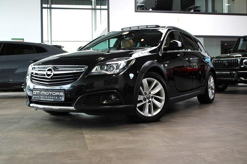 Schwarz Gebraucht 2015 Opel Insignia Country Tourer OPC Kombi | 10.900 € (Fairer Preis) - Bild 1/4