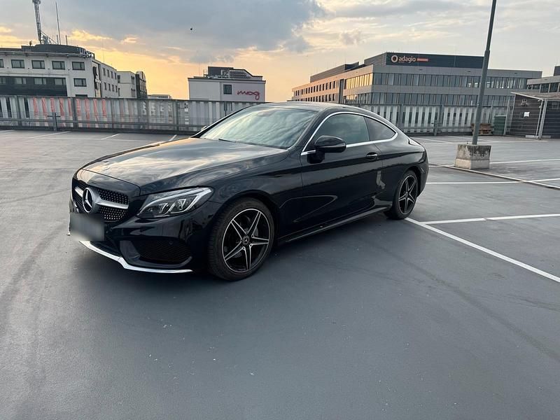 Gebraucht Mercedes C220 AMG 170 PS (125 kW) 2016 Schwarz Coupé