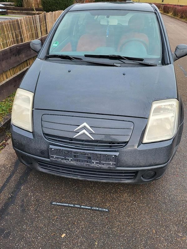Schwarz Gebraucht 2004 Citroën C2 Kleinwagen | 450 € - Bild 1/4