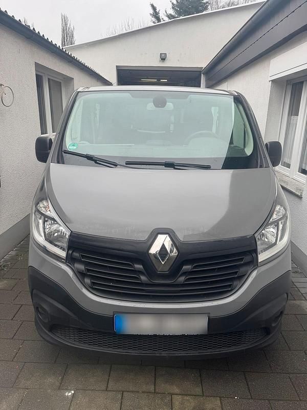 Gebraucht Renault Trafic 2017 Grau Van / Kleinbus