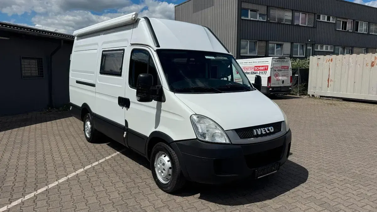 Gebraucht Iveco Daily 140 PS (102 kW) 2010 Weiß Van / Kleinbus