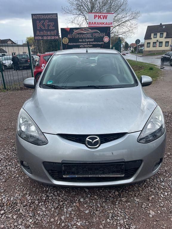Gebraucht Mazda 2 90th Anniversary 75 PS (55 kW) 2010 Silber Kleinwagen
