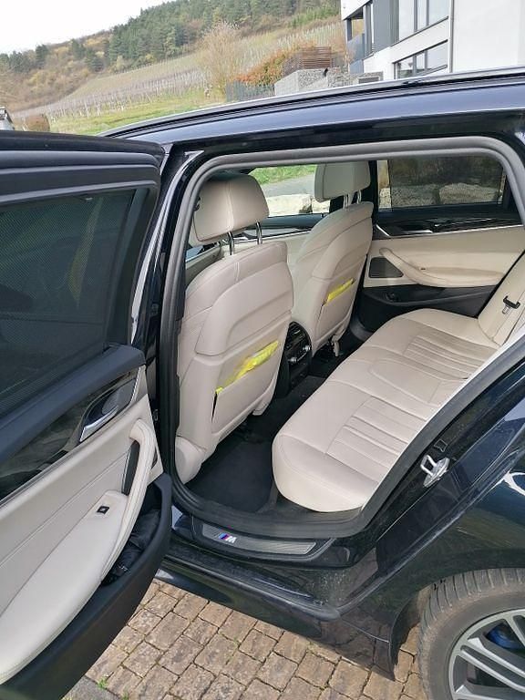Gebraucht BMW 530 Performance 265 PS (194 kW) 2019 Schwarz Kombi