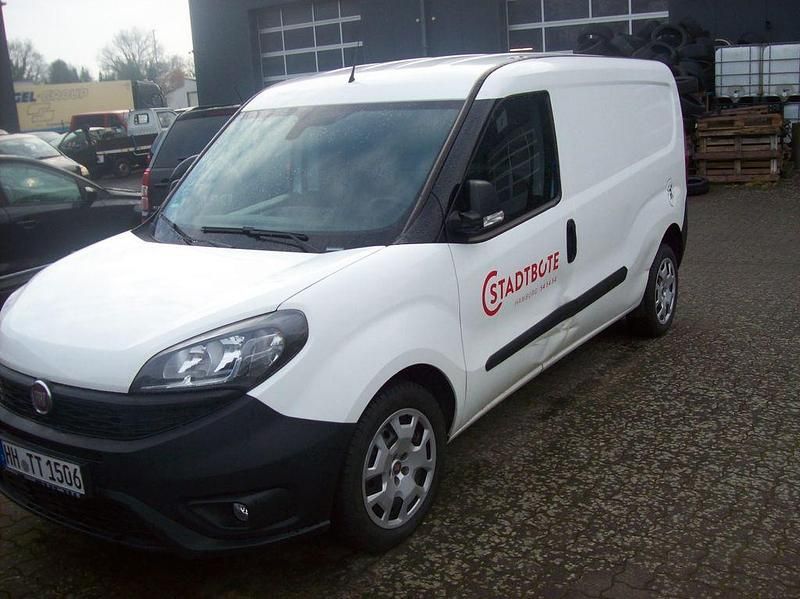 Weiß Gebraucht 2021 Fiat Doblò Van / Kleinbus | 5.999 € (Guter Preis) - Bild 1/3