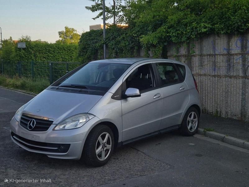 Gebraucht Mercedes A160 102 PS (75 kW) 2010 Silber Kombi