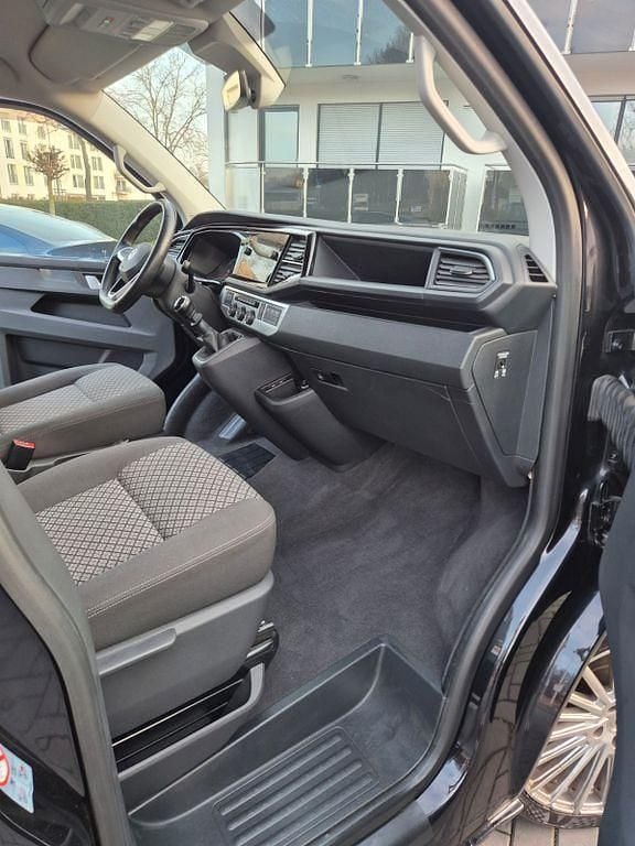 Gebraucht VW Multivan 150 PS (110 kW) 2020 Deep black Van