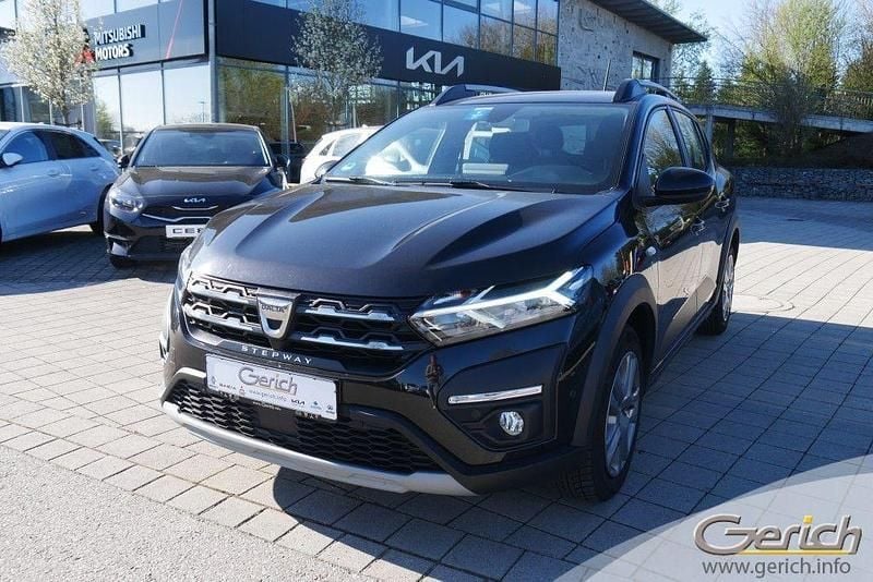 Używany Dacia Sandero Comfort 91 KM (66 kW) 2023 Sedan/Limuzyna