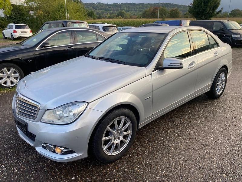 Gebraucht Mercedes C220 Elegance 170 PS (125 kW) 2011 Silber Limousine