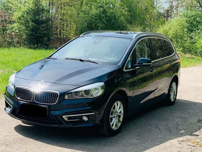 Schwarz Gebraucht 2016 BMW 216 Gran Tourer Luxury Line Van / Kleinbus | 17.000 € (Etwas zu teuer) - Bild 1/4