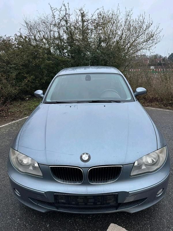 Andere farben Gebraucht 2005 BMW 118 Kleinwagen | 1.500 € (Guter Preis) - Bild 1/4