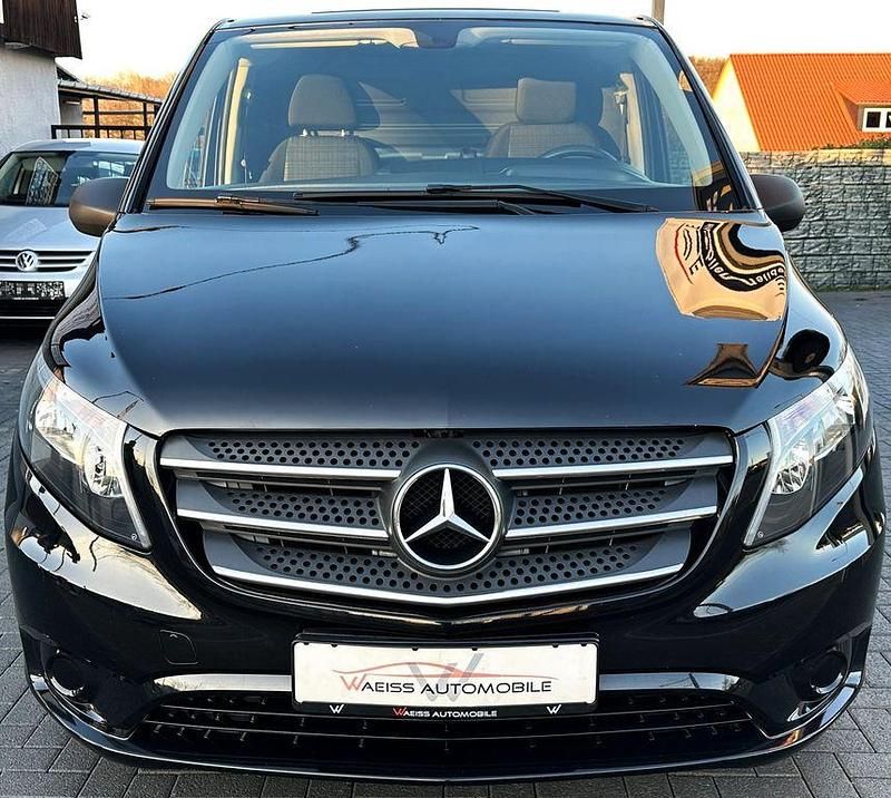 Gebraucht Mercedes Vito 163 PS (119 kW) 2018 Schwarz Van