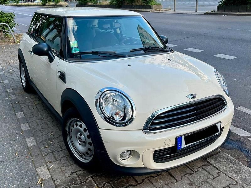 Beige Gebraucht 2010 Mini ONE Kleinwagen | 5.490 € (Fairer Preis) - Bild 1/4