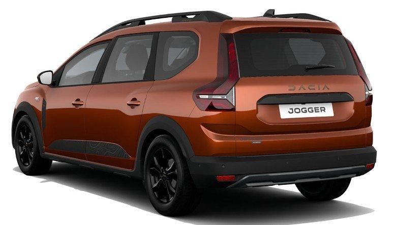 Neu Dacia Jogger Extreme 141 PS (103 kW) 2025 Terracottabraun Van / Kleinbus