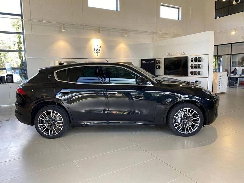 Gebraucht Maserati Grecale 300 PS (220 kW) 2025 Schwarz SUV