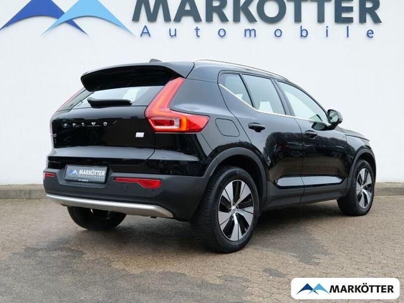 Gebraucht Volvo XC40 Core 211 PS (155 kW) 2022 Stone) / solid (schwarz SUV