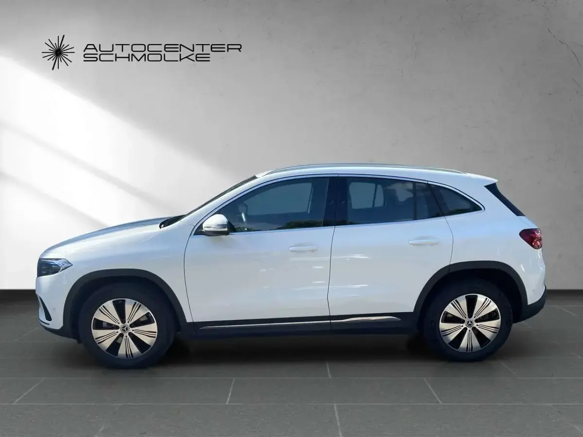 Gebraucht Mercedes EQA250+ Advanced 139 kW (190 PS) 2025 Weiß SUV