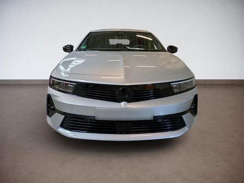 Gebraucht Opel Astra 131 PS (96 kW) 2024 Grau Limousine