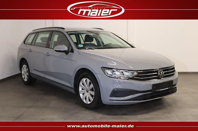 Grau Gebraucht 2022 VW Passat Limousine | 20.800 € (Superpreis) - Bild 1/4