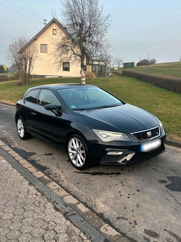 Gebraucht Seat Leon FR 179 PS (131 kW) 2017 Schwarz Kleinwagen