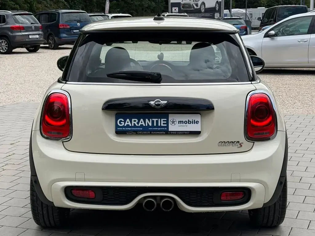 Gebraucht Mini Cooper S 192 PS (141 kW) 2017 Weiß Kleinwagen