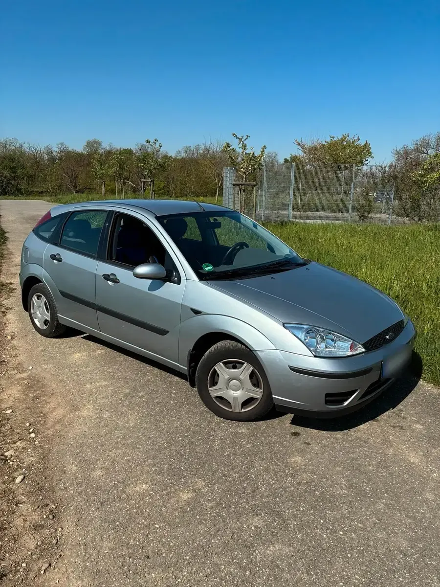 Brugt Ford Focus 75 HK (55 kW) 2002 Grå Stationcar