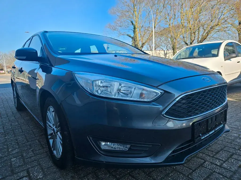 Usado Ford Focus Business Edition 150 CV (110 kW) 2017 Gris Berlina