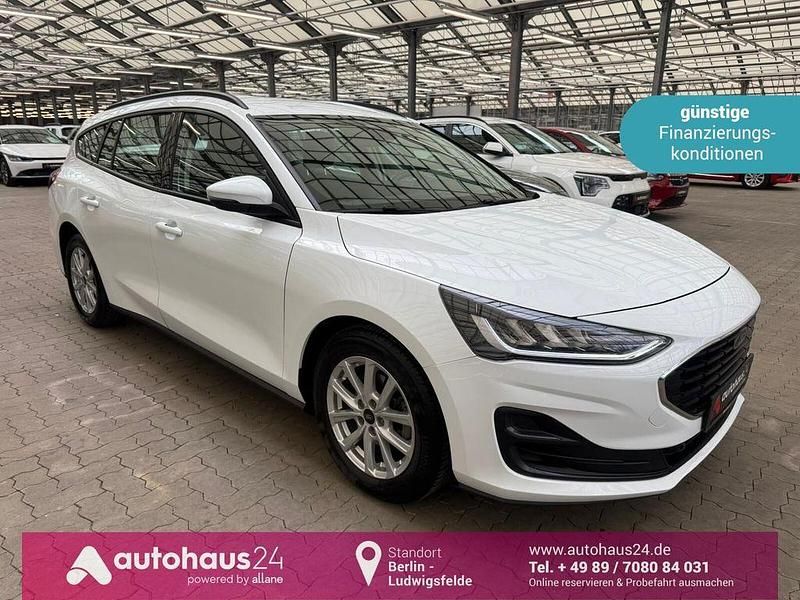 Gebraucht Ford Focus Cool & Connect 120 PS (88 kW) 2022 Weiß Limousine