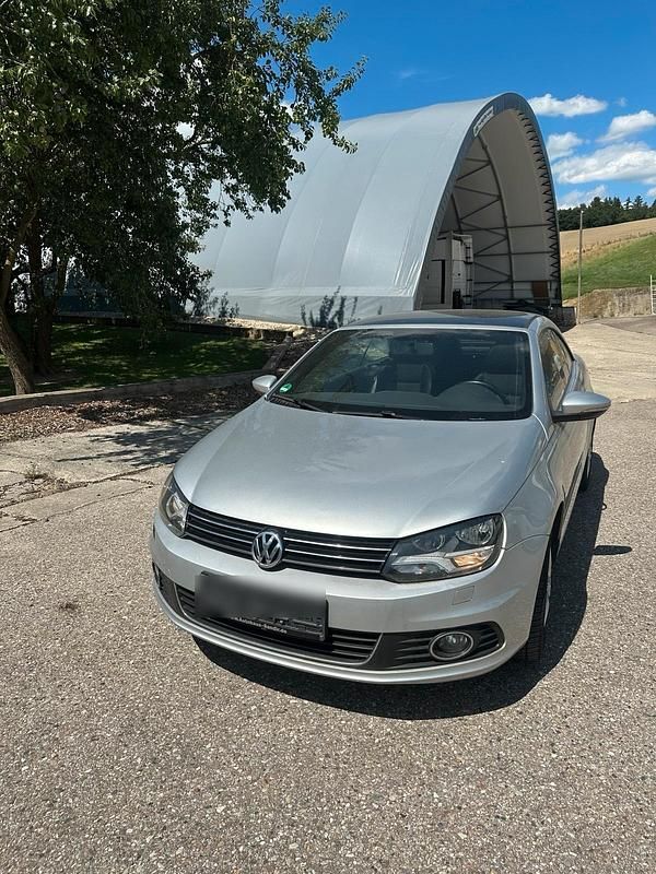 Grau Gebraucht 2011 VW Eos Cabrio | 5.900 € (Fairer Preis) - Bild 1/4