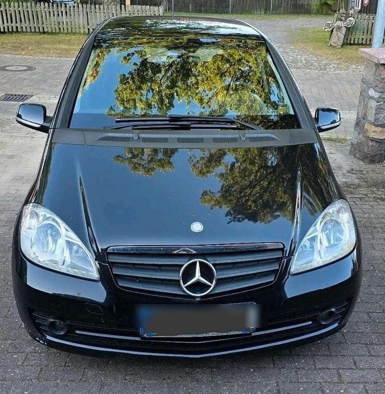 Schwarz Gebraucht 2010 Mercedes A160 Kleinwagen | 3.000 € (Guter Preis) - Bild 1/4