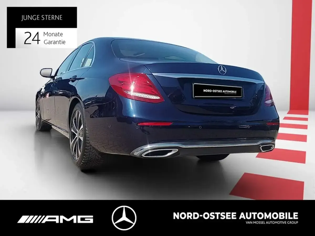 Gebraucht Mercedes E400 Avantgarde 340 PS (250 kW) 2018 Cavansitblau metallic Limousine