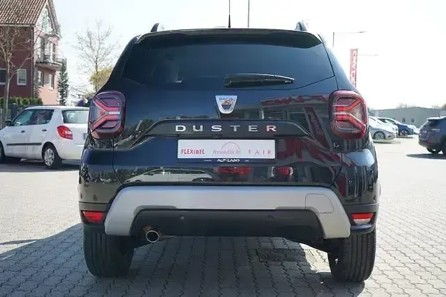 Second-hand Dacia Duster Prestige 150 CP (110 kW) 2021 Negru SUV