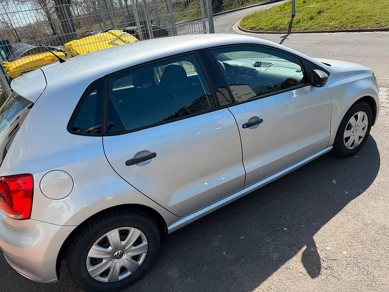 Gebraucht VW Polo 60 PS (44 kW) 2009 Grau Kleinwagen