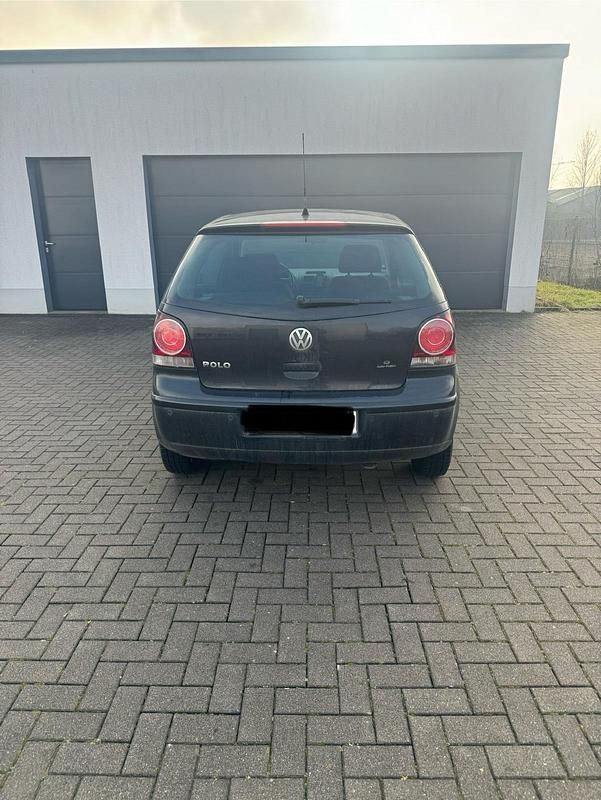 Gebraucht VW Polo 60 PS (44 kW) 2009 Schwarz Kleinwagen
