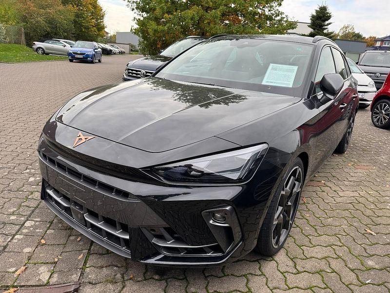 Schwarz Neu 2025 Cupra Leon VZ Limousine | 40.980 € (Guter Preis) - Bild 1/4
