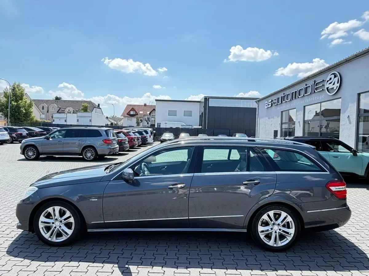 Gebraucht Mercedes E350 Avantgarde 231 PS (169 kW) 2009 Grau Kombi
