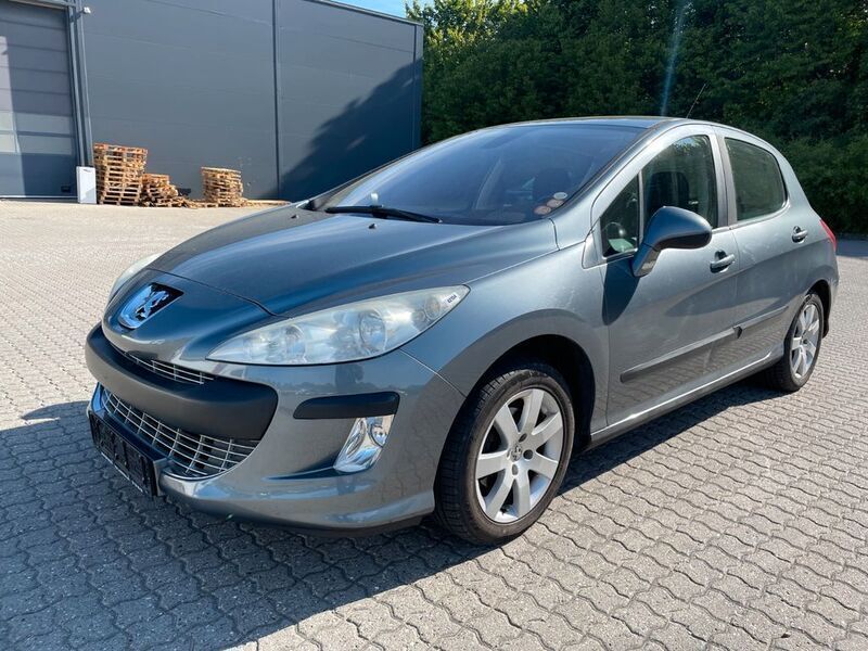 Grau Gebraucht 2009 Peugeot 308 Platinum Limousine | 2.600 € (Guter Preis) - Bild 1/4