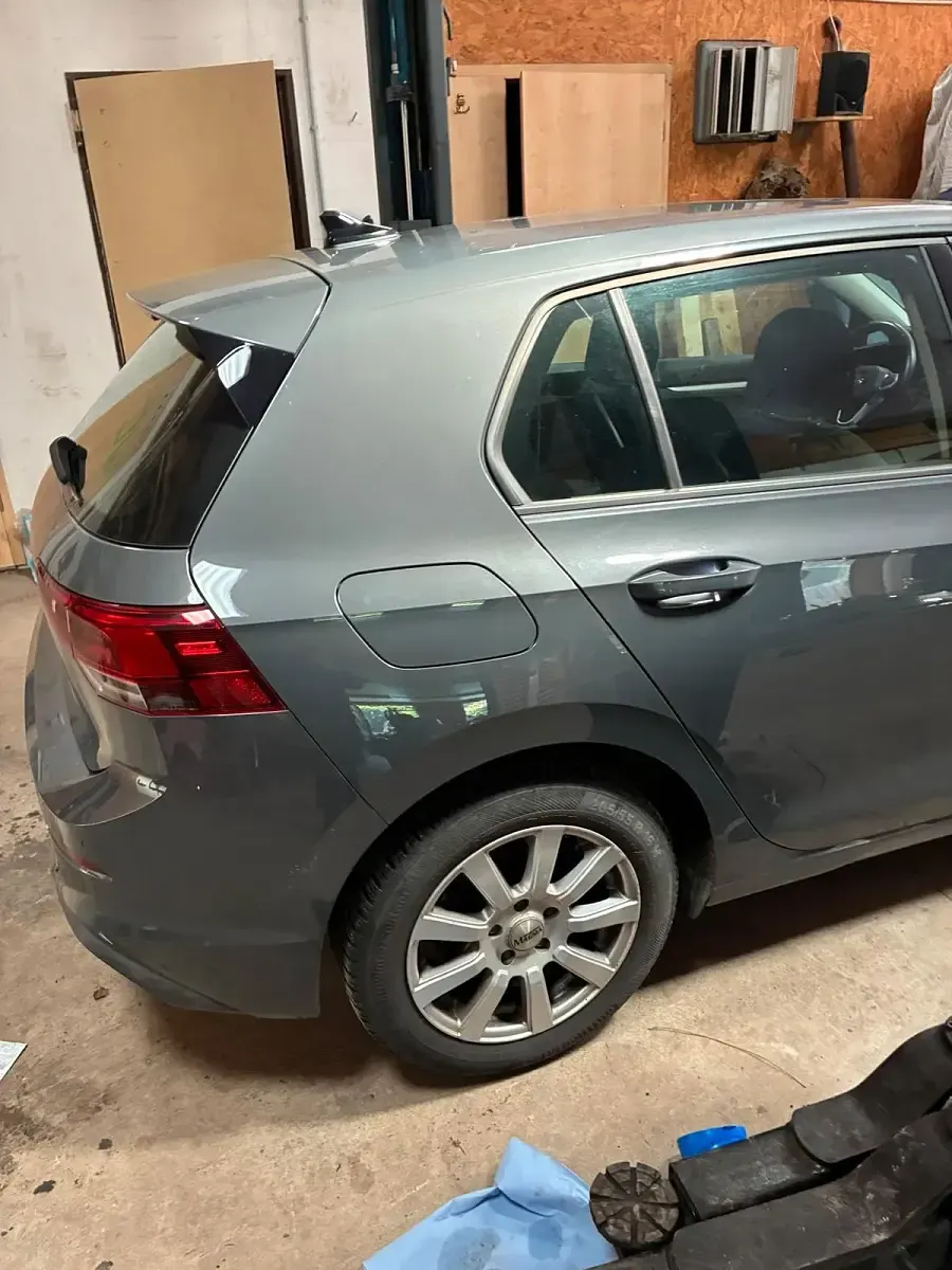 Gebraucht VW Golf VIII 131 PS (96 kW) 2021 Grau Kombi