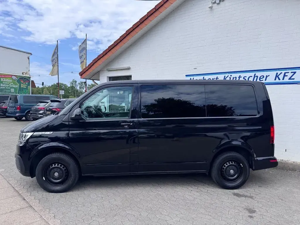 Gebraucht VW T6.1 Comfortline 150 PS (110 kW) 2022 Schwarz Van