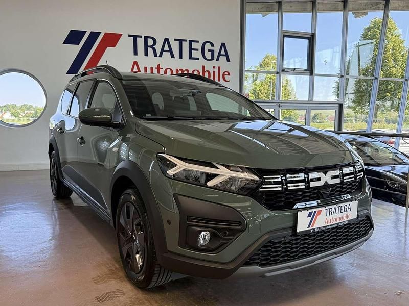 Safarigrãœngrau Gebraucht 2025 Dacia Jogger Expression Kombi | 20.590 € (Fairer Preis) - Bild 1/4