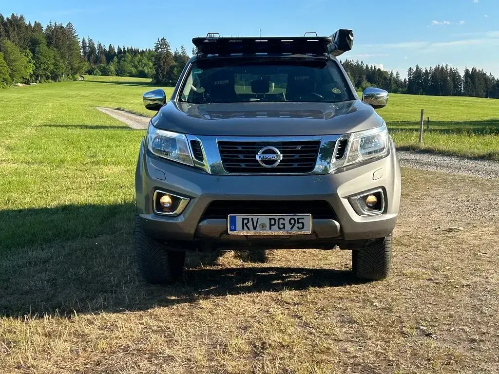 Gebraucht Nissan Navara 190 PS (139 kW) 2016 Silber Pickup