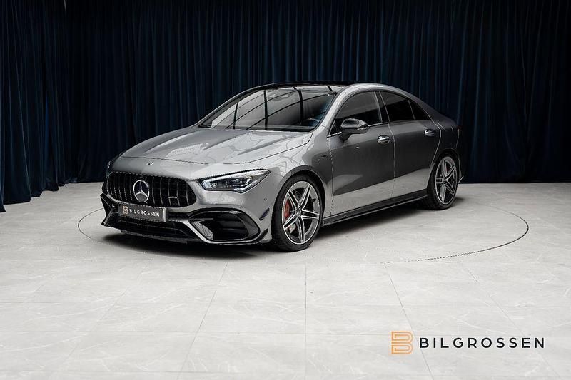 Grau Gebraucht 2022 Mercedes CLA45 AMG AMG Limousine | 53.600 € (Fairer Preis) - Bild 1/4