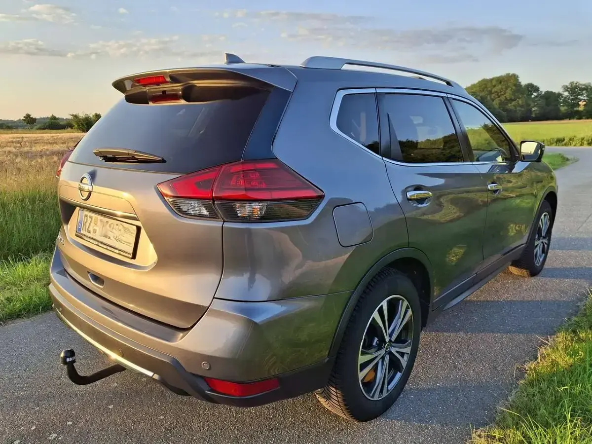 Gebraucht Nissan X-Trail N-Connecta 163 PS (119 kW) 2018 Grau SUV