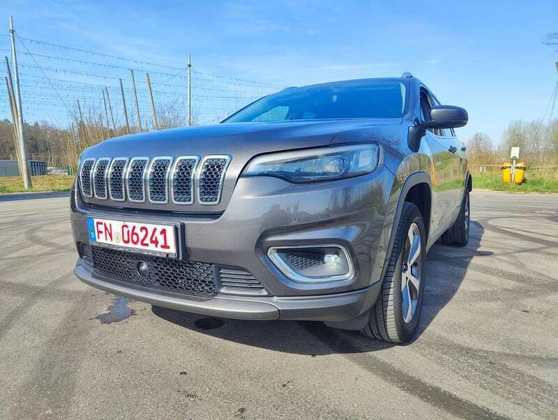 Granite crystal met. clear coa Gebraucht 2020 Jeep Cherokee Limited SUV | 15.990 € (Superpreis) - Bild 1/4