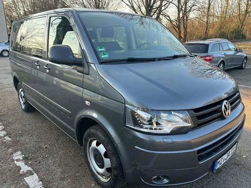 Gebraucht VW T5 179 PS (131 kW) 2015 Grau Van