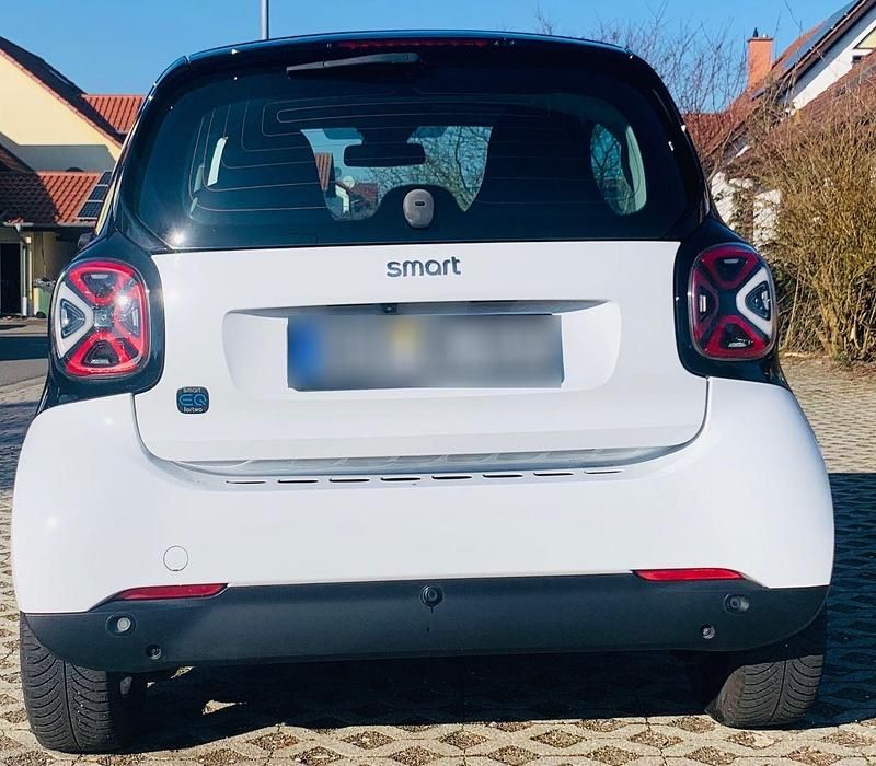 Gebraucht Smart ForTwo Coupé 60 kW (82 PS) 2022 Weiß Coupé