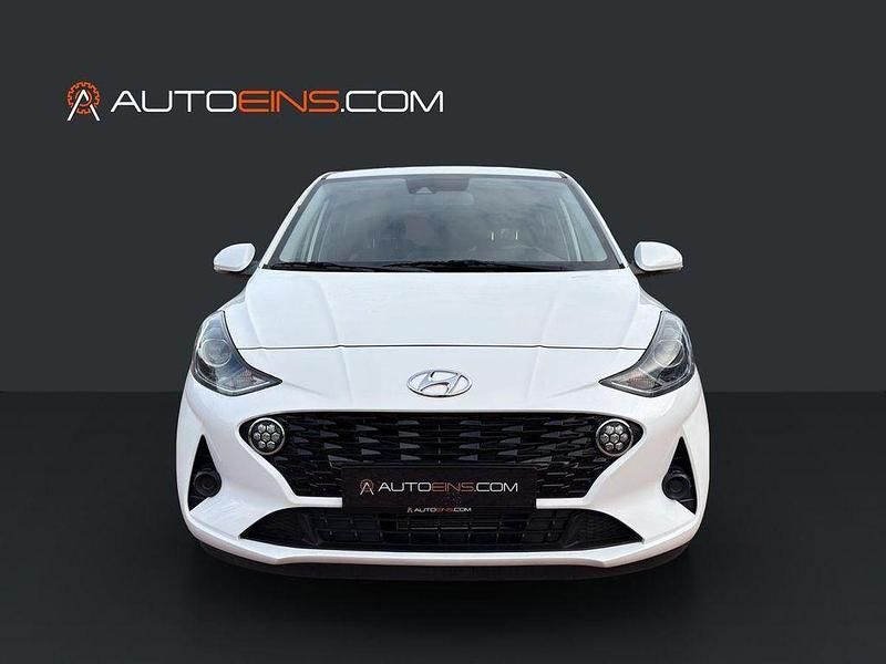 Gebraucht Hyundai i10 Edition 30 67 PS (49 kW) 2022 Weiß Kleinwagen