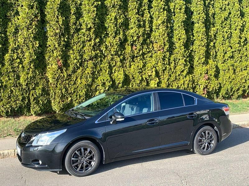 Gebraucht Toyota Avensis Edition 147 PS (108 kW) 2011 Schwarz Limousine