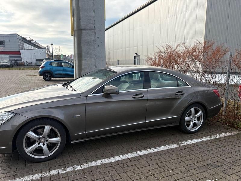 Gebraucht Mercedes CLS350 265 PS (194 kW) 2012 Beige Coupé