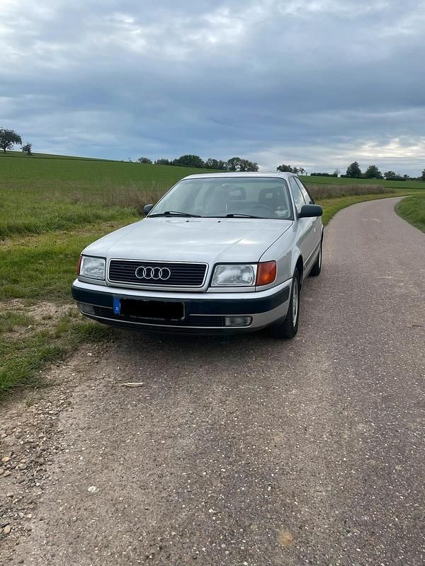Silber Gebraucht 1994 Audi 100 Limousine | 1.800 € - Bild 1/4